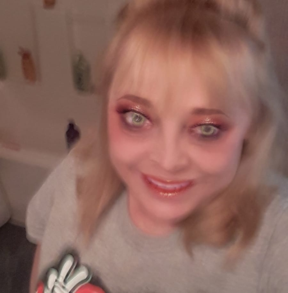 Meet your Posher, Brenda
